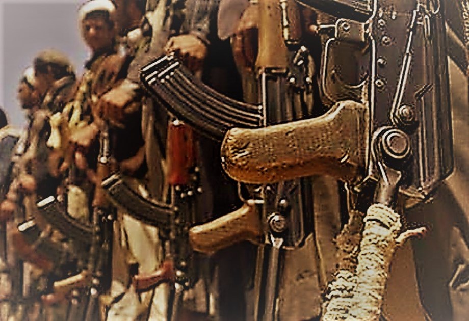 Yemen officials: 2 commanders killed in clash with militants Yemen officials: 2 commanders killed in clash with militants