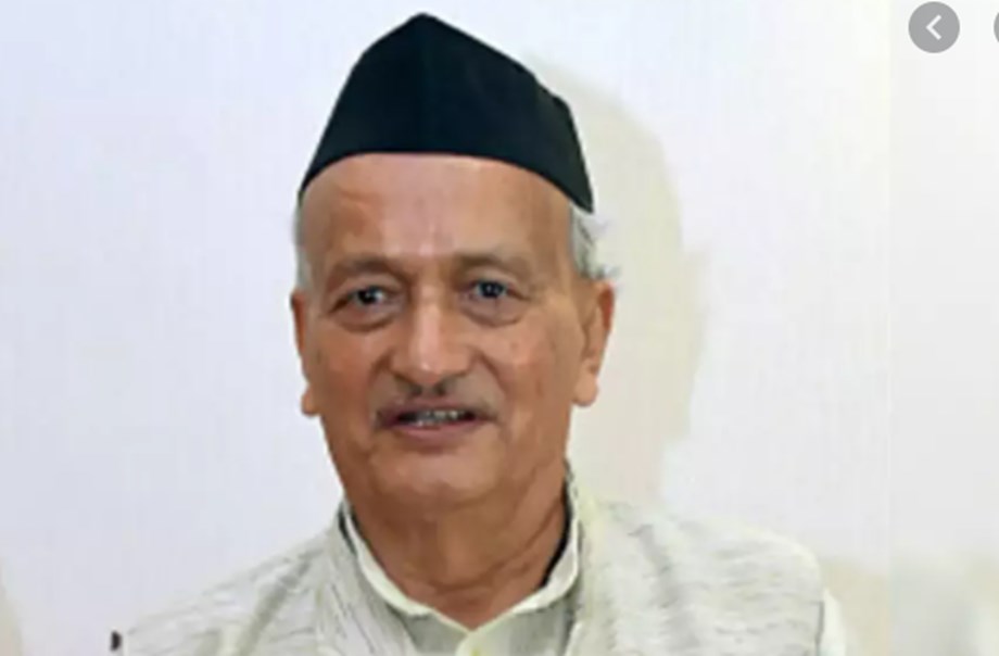 Maha governor inaugurates exhibition of paintings by Lokmat Media group chairman Vijay Darda, others Maha governor inaugurates exhibition of paintings by Lokmat Media group chairman Vijay Darda, others