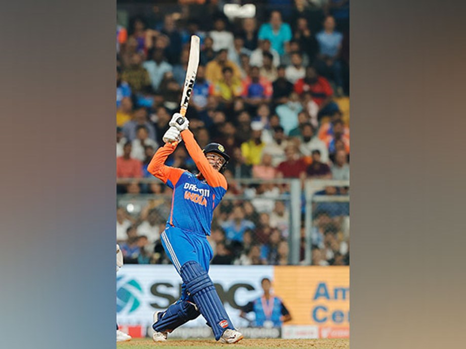 Abhishek Sharmas Heroic Innings Ends SRHs Losing Streak Abhishek Sharmas Heroic Innings Ends SRHs Losing Streak