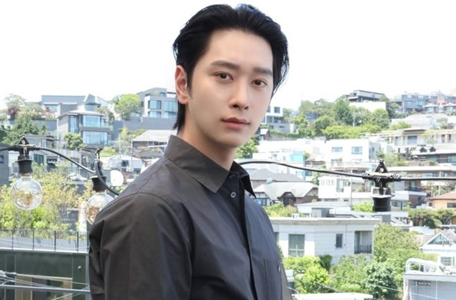 Chansung shares his heartwarming tale of fatherhood and controversial roles