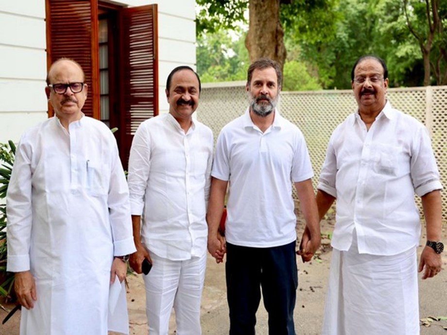 Kerala: KPCC president K Sudhakaran, opposition leader VD Satheesan meets Rahul Gandhi Kerala: KPCC president K Sudhakaran, opposition leader VD Satheesan meets Rahul Gandhi