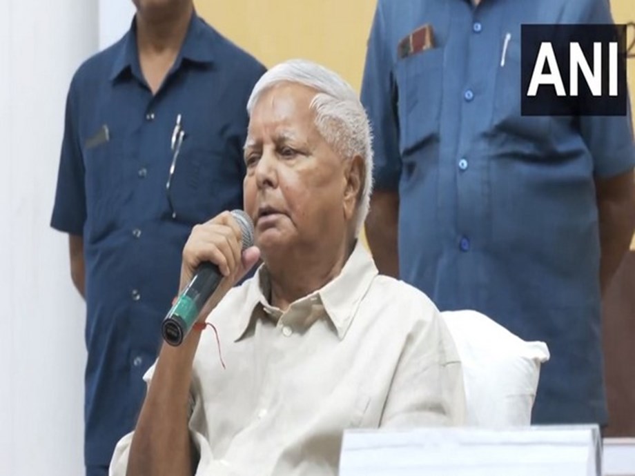 Central govt looking at caste census with hatred: RJD chief Lalu Yadav Central govt looking at caste census with hatred: RJD chief Lalu Yadav