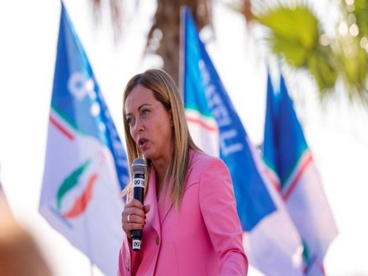 Meloni afferma che il pacchetto di aiuti dell’UE è in viaggio verso la Tunisia