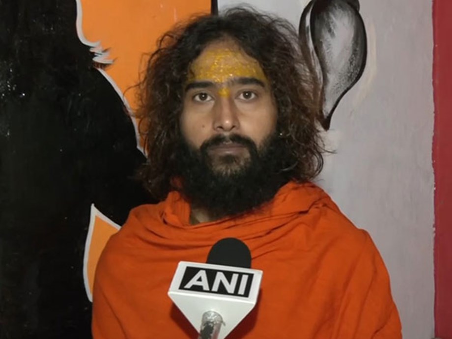 Ayodhya Priests Condemn Vandalism of Hindu Temples in California Ayodhya Priests Condemn Vandalism of Hindu Temples in California