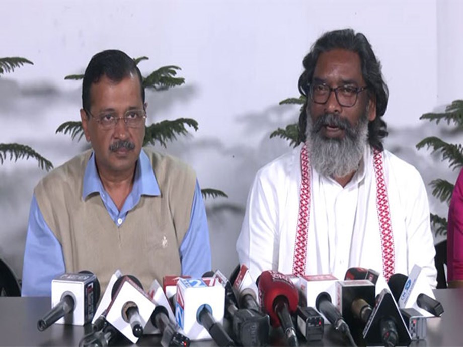 Arvind Kejriwal Praises Hemant Soren’s Inspiring Victory in Jharkhand Arvind Kejriwal Praises Hemant Soren’s Inspiring Victory in Jharkhand