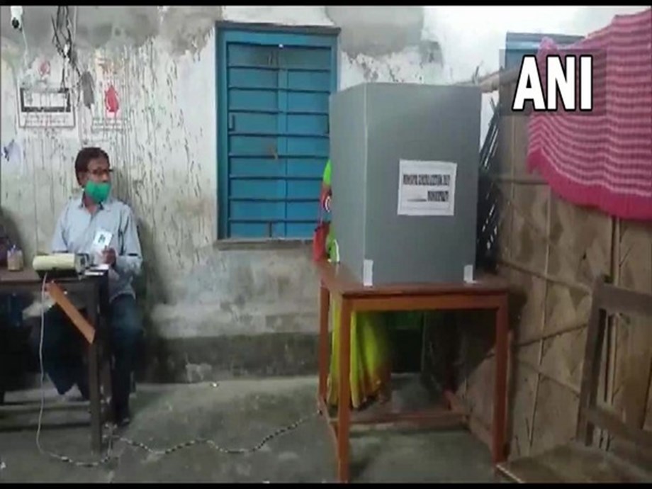 Polling underway for civic polls in West Bengal Polling underway for civic polls in West Bengal