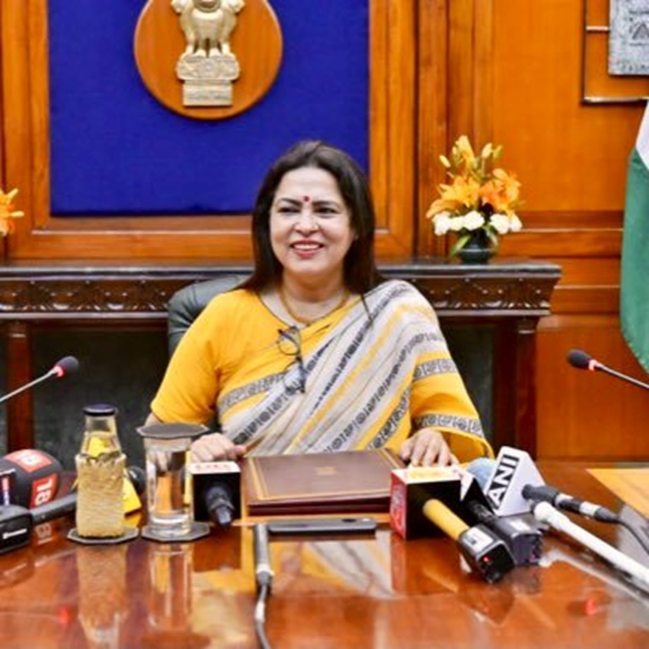 Union minister Meenakshi Lekhi launches book on sacrifice of freedom fighters Union minister Meenakshi Lekhi launches book on sacrifice of freedom fighters