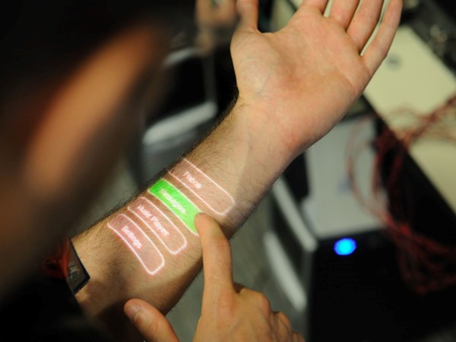 Researchers reveal wearable ultrathin sensor is as good as gold in recent study Researchers reveal wearable ultrathin sensor is as good as gold in recent study