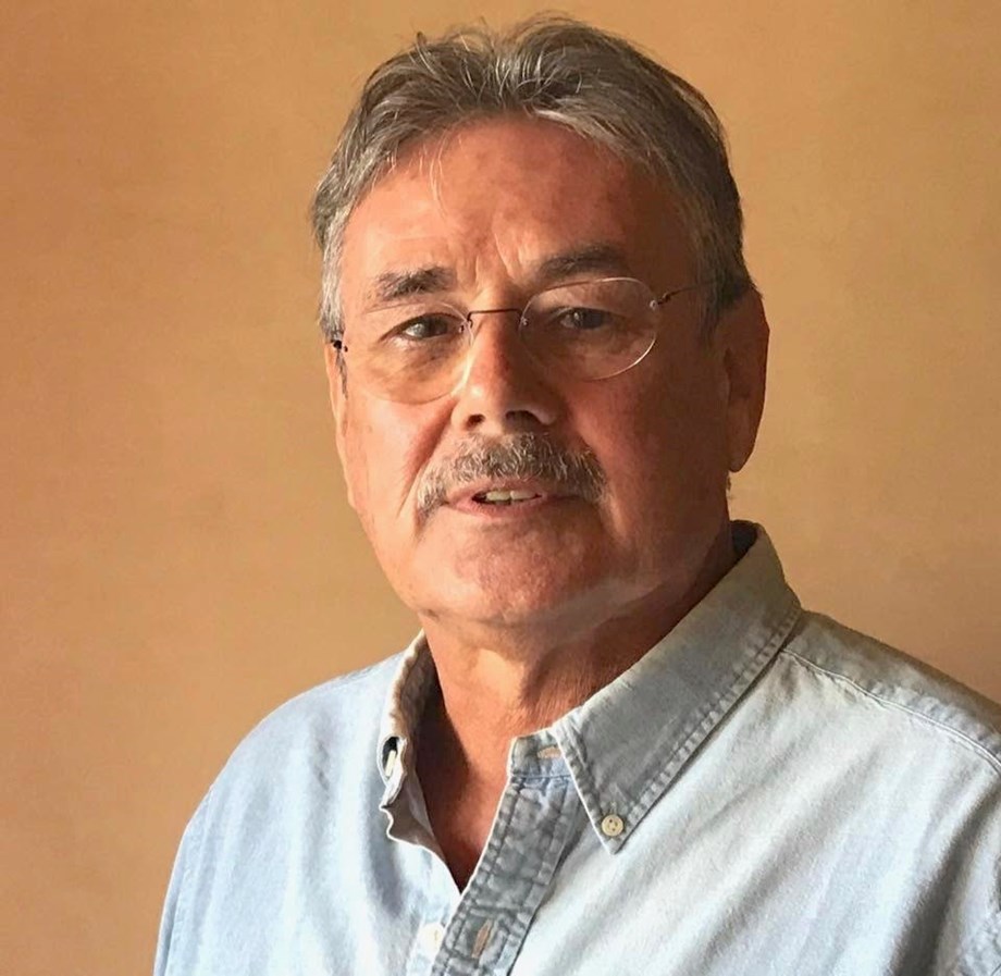 Russian filmmaker resigns after officials snub Oscars Russian filmmaker resigns after officials snub Oscars