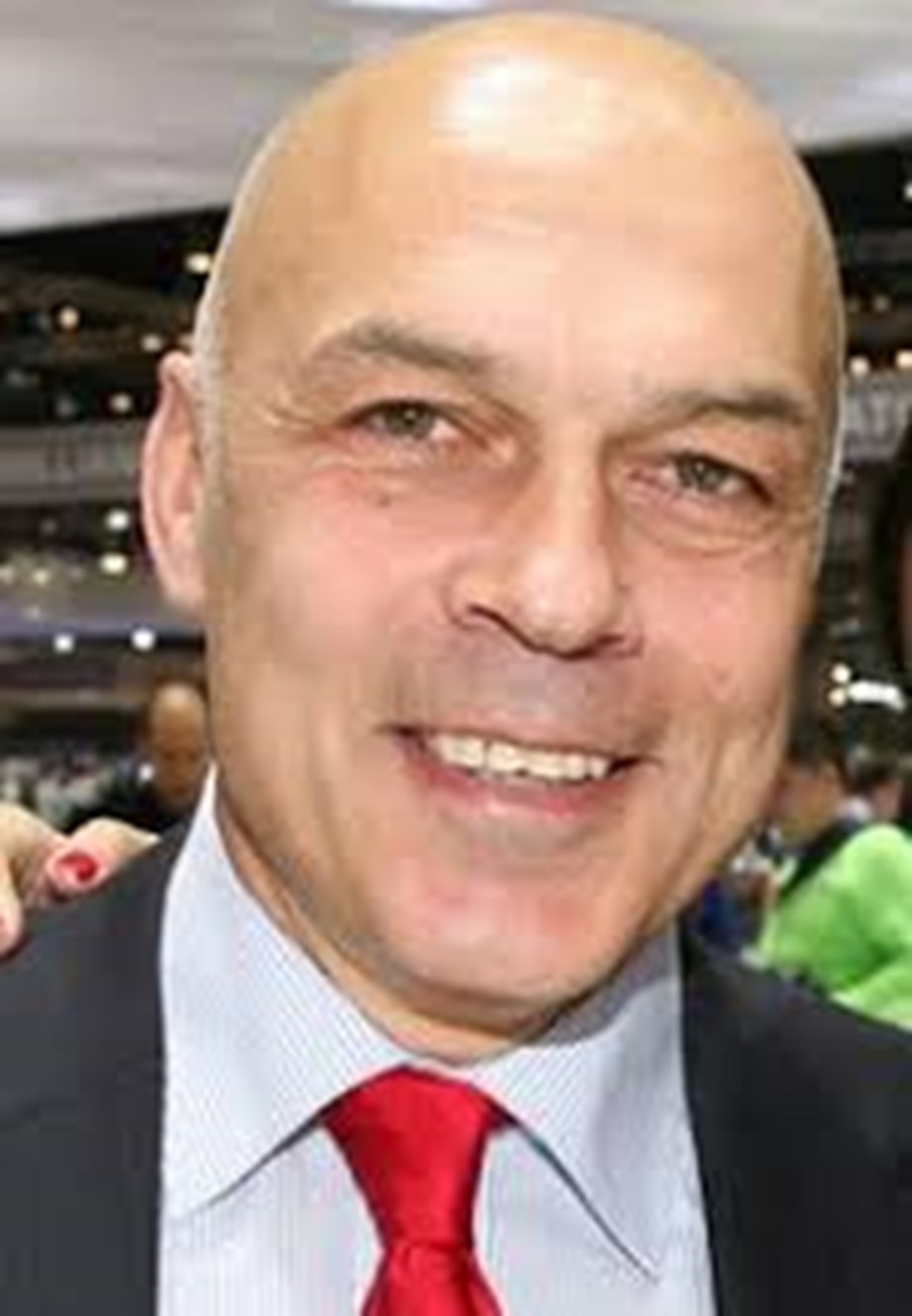 Facing relegation, Schalke fires coach Gross and top staff Facing relegation, Schalke fires coach Gross and top staff