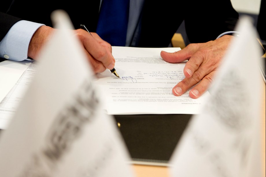 Israel, UAE boost ties with free trade pact Israel, UAE boost ties with free trade pact