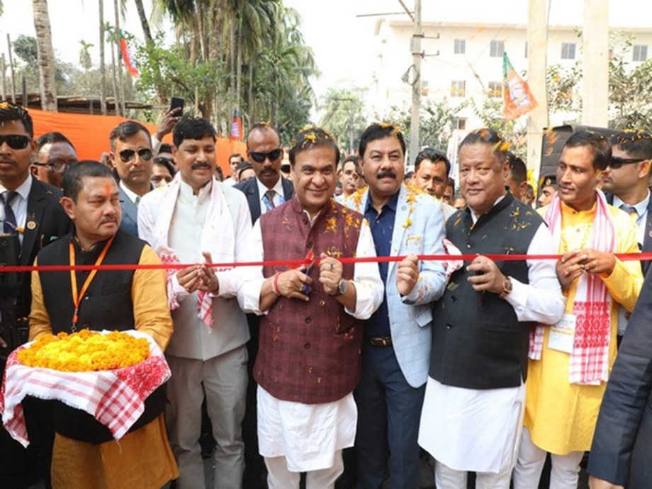 Assam CM inaugurates, lays foundation stone for Rs 624 crore projects in Barpeta Assam CM inaugurates, lays foundation stone for Rs 624 crore projects in Barpeta