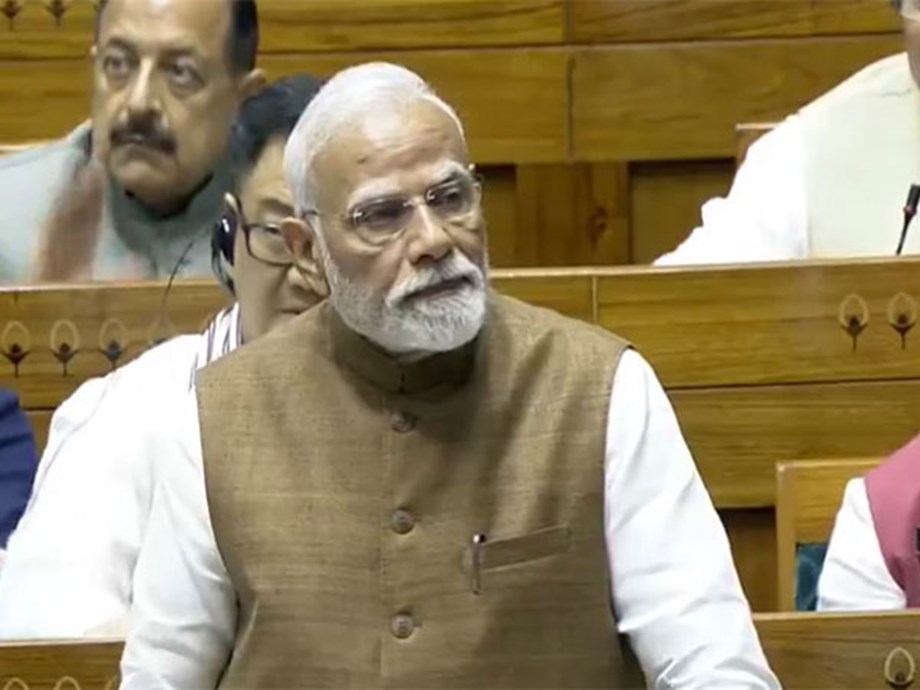 Modi and UAE President Strengthen Bonds for Bilateral Growth Modi and UAE President Strengthen Bonds for Bilateral Growth