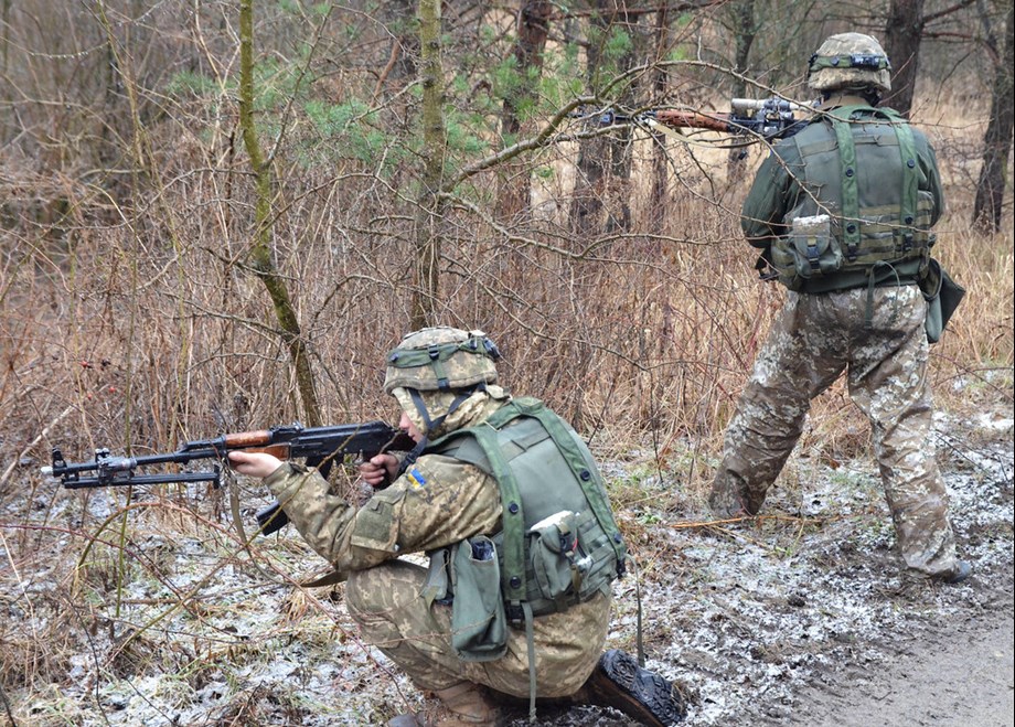Two Ukrainian soldiers killed in eastern Ukraine - military Two Ukrainian soldiers killed in eastern Ukraine - military