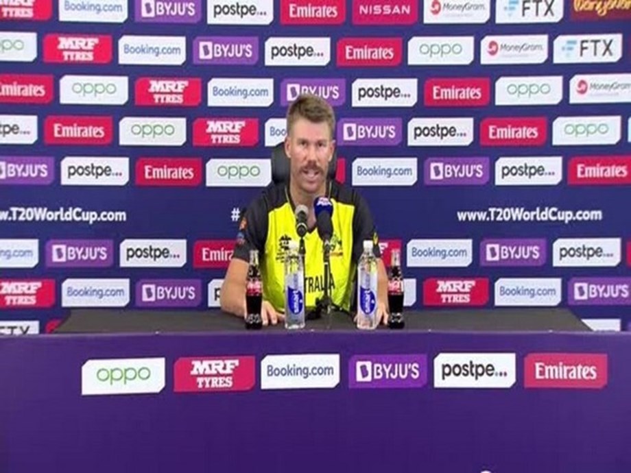 T20 WC: Warner tries to emulate Ronaldo by removing Coca-Cola bottles during presser T20 WC: Warner tries to emulate Ronaldo by removing Coca-Cola bottles during presser