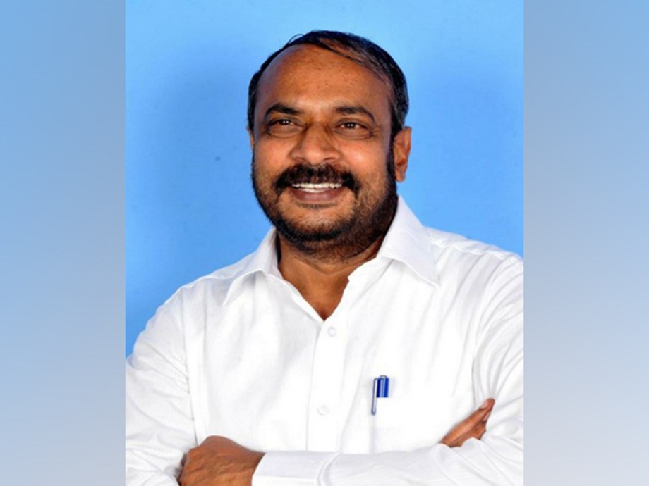 Deputy Speaker of Karnataka Legislative Council found dead, suicide note recovered Deputy Speaker of Karnataka Legislative Council found dead, suicide note recovered
