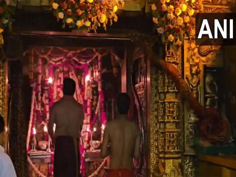 Nation Unites in Festive Spirit as Chaitra Navratri Kicks Off Nation Unites in Festive Spirit as Chaitra Navratri Kicks Off