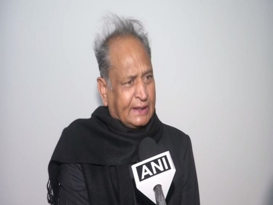 Youth, women top priority of state: Gehlot Youth, women top priority of state: Gehlot