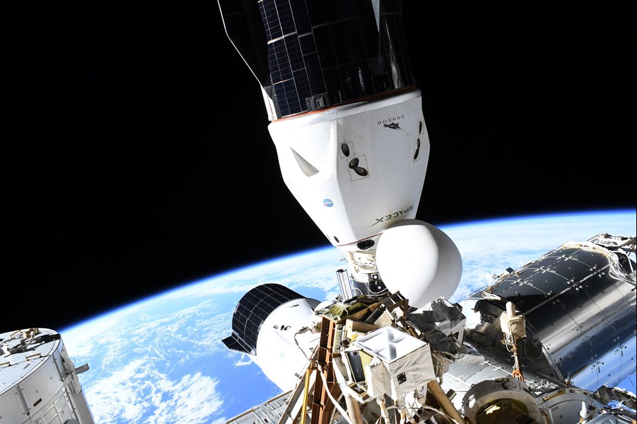 Solar storm disables 40 newly launched SpaceX satellites Solar storm disables 40 newly launched SpaceX satellites