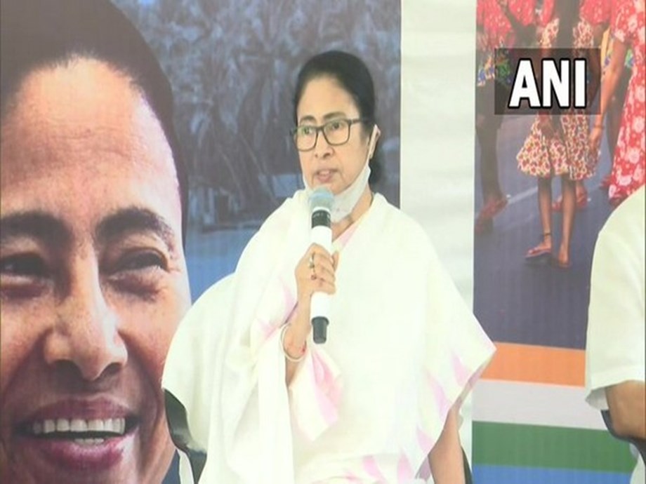 Mamata Banerjee slams BJP over rising inflation Mamata Banerjee slams BJP over rising inflation