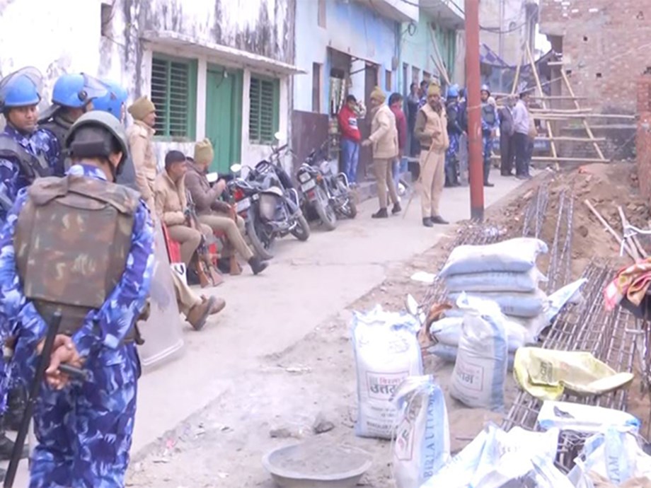 Swift Progress in Sambhal: Police Post Nears Completion Amid Security Enhancements Swift Progress in Sambhal: Police Post Nears Completion Amid Security Enhancements