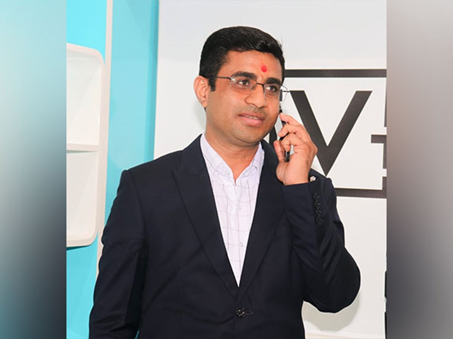 Premium mobile accessories brand, VARNI by Kishan Mali launches XTwo Wireless Neckband with long battery life and uninterrupted music Premium mobile accessories brand, VARNI by Kishan Mali launches XTwo Wireless Neckband with long battery life and uninterrupted music