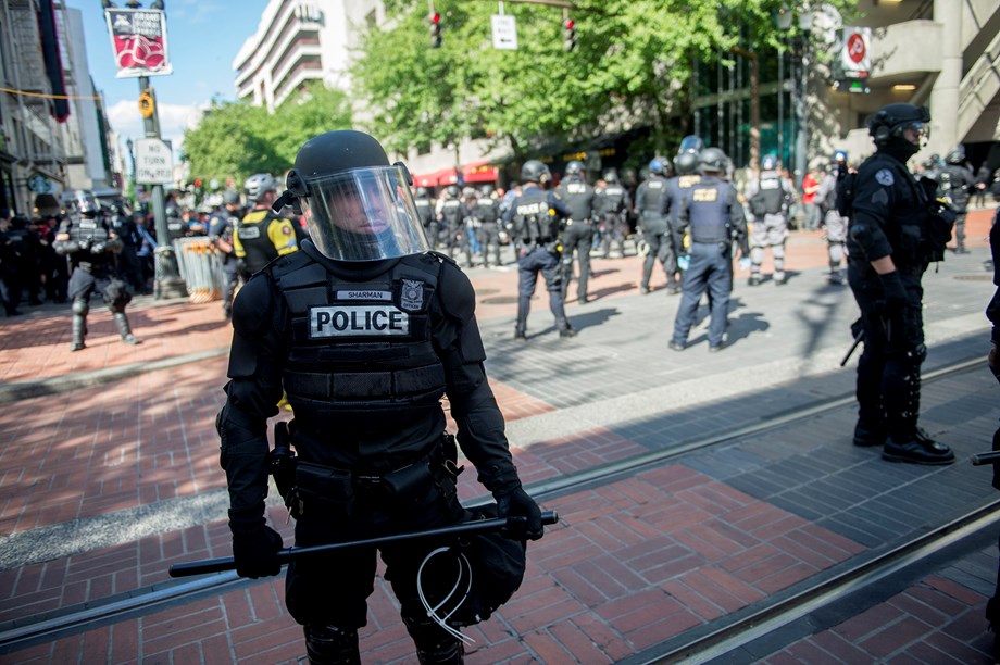 Poles protest again as abortion ruling expected to take effect Poles protest again as abortion ruling expected to take effect