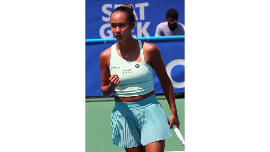 Leylah Fernandez Clinches Historic Victory at Washington Open Leylah Fernandez Clinches Historic Victory at Washington Open