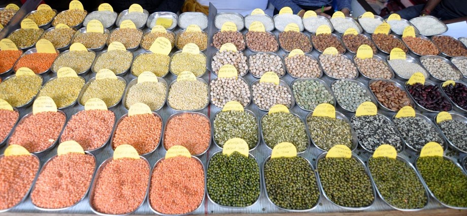 Good production, better availability will help remove ban on pulses futures trading Good production, better availability will help remove ban on pulses futures trading