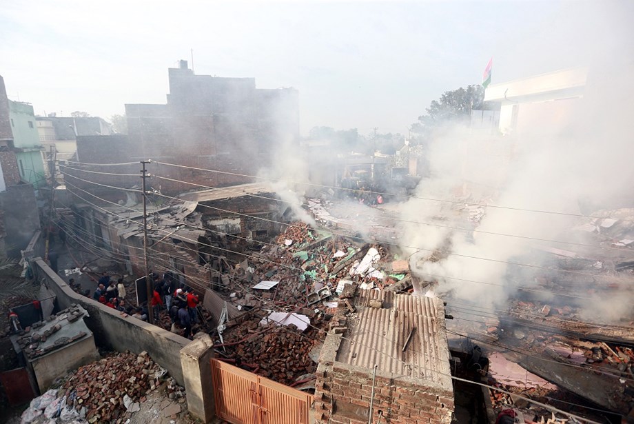 Death toll from Egypt building collapse climbs to 18 Death toll from Egypt building collapse climbs to 18