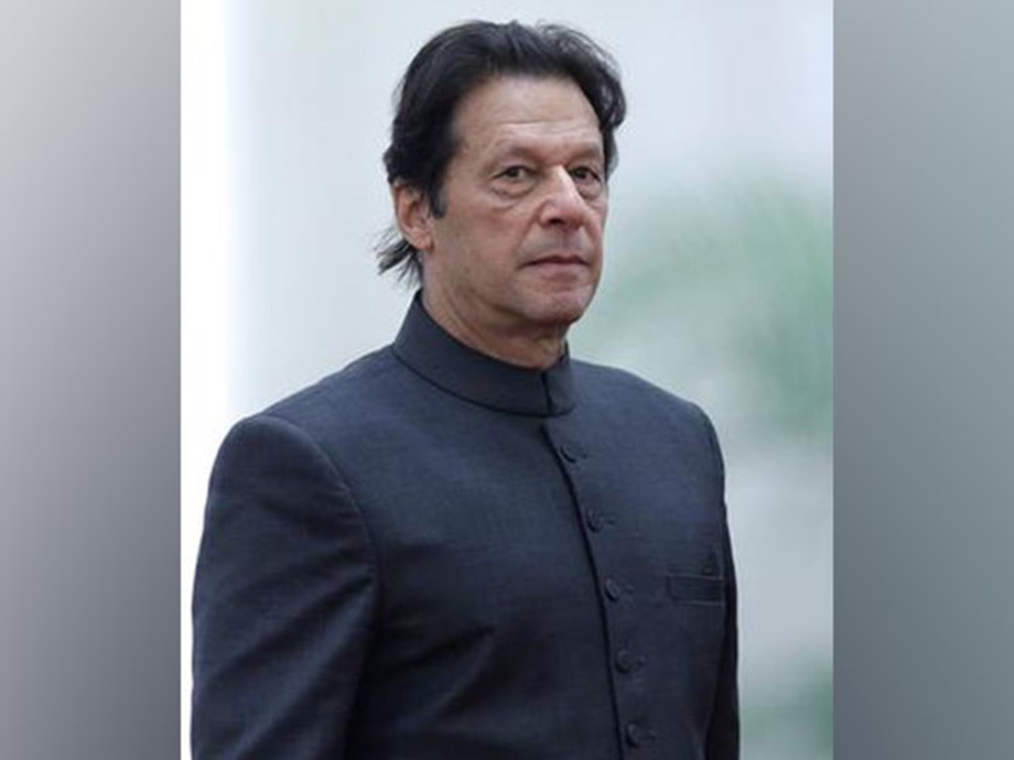 Pakistan Prime Minister faces criticism for his remarks over foreign service officers Pakistan Prime Minister faces criticism for his remarks over foreign service officers
