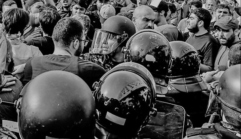 UPDATE 2-Bolivia protesters burn cars, clash with police after governor arrested UPDATE 2-Bolivia protesters burn cars, clash with police after governor arrested