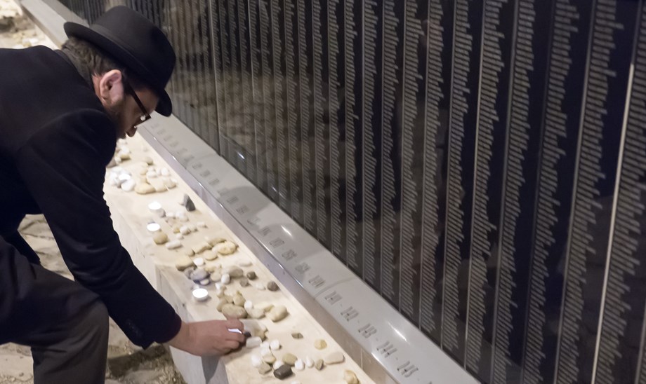 UNESCO chief participates in ceremony of Holocaust remembrance day UNESCO chief participates in ceremony of Holocaust remembrance day